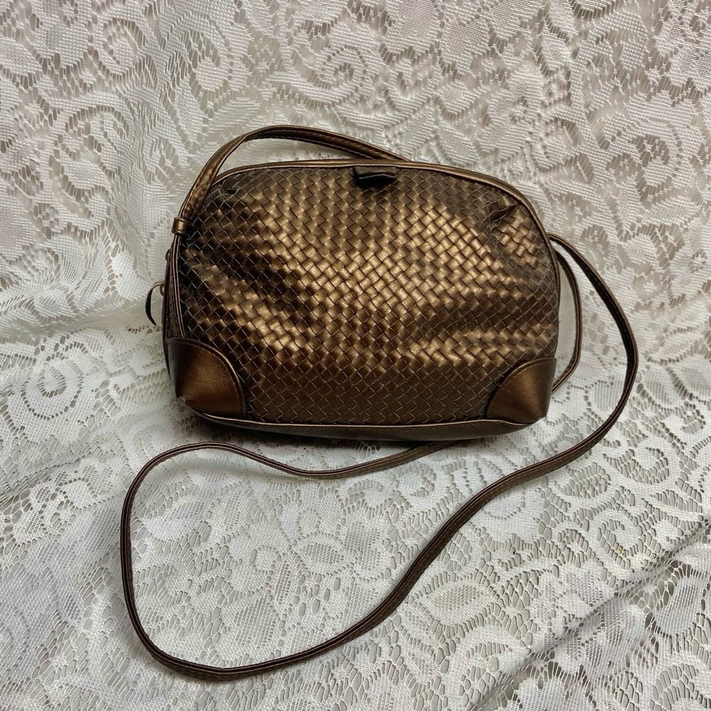 Vintage, Vinilo Gold Woven Leather Crossbody Bag (9in x 7in x 3in)