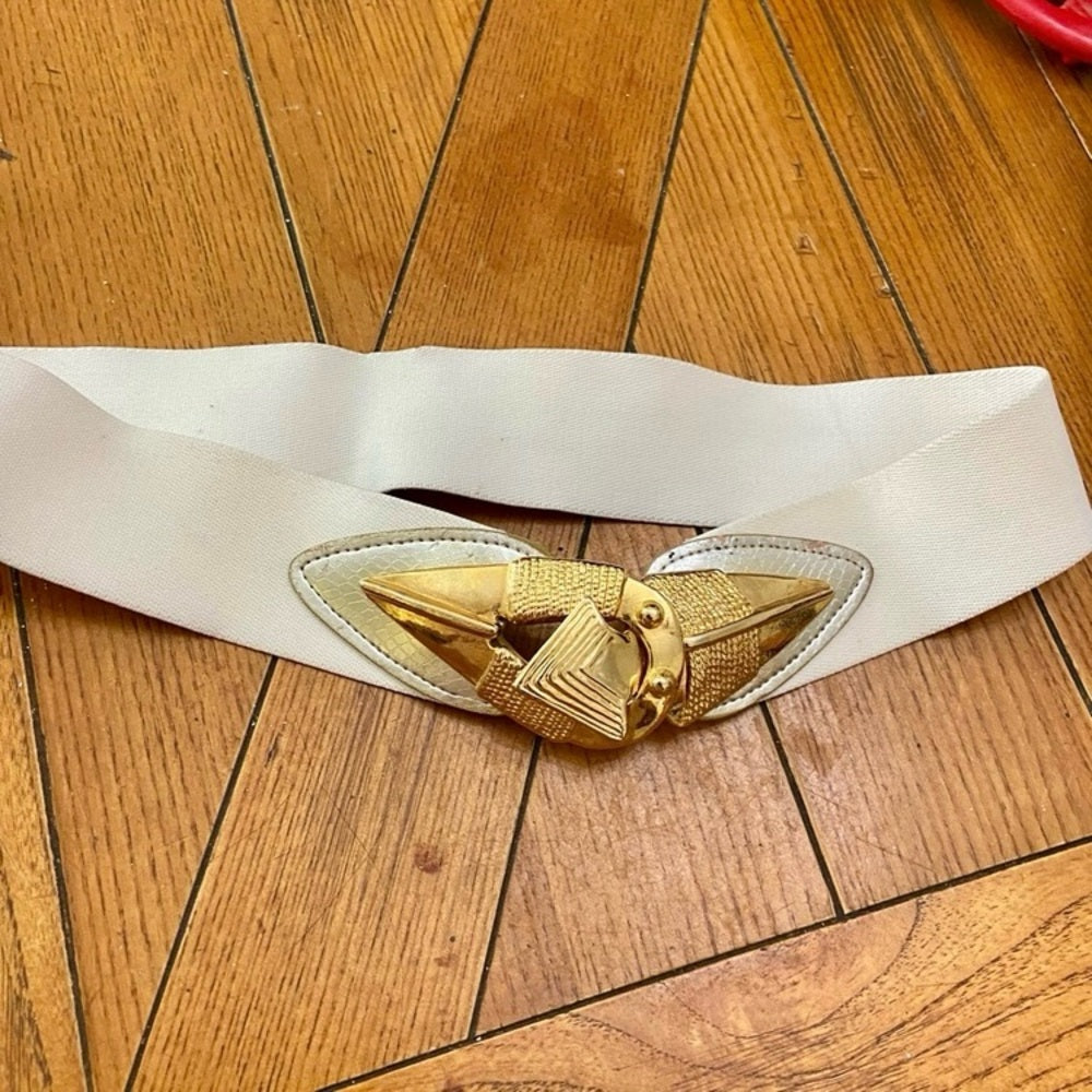 Omega White Elastic Belt with Gold Accent 30in x 32in X 3in