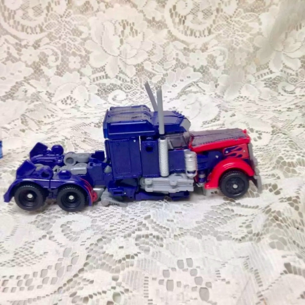 Transformers Octomus Prime Truck 7in x 3.5inx 2.5in