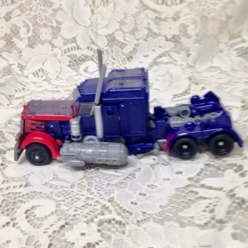 Transformers Octomus Prime Truck 7in x 3.5inx 2.5in