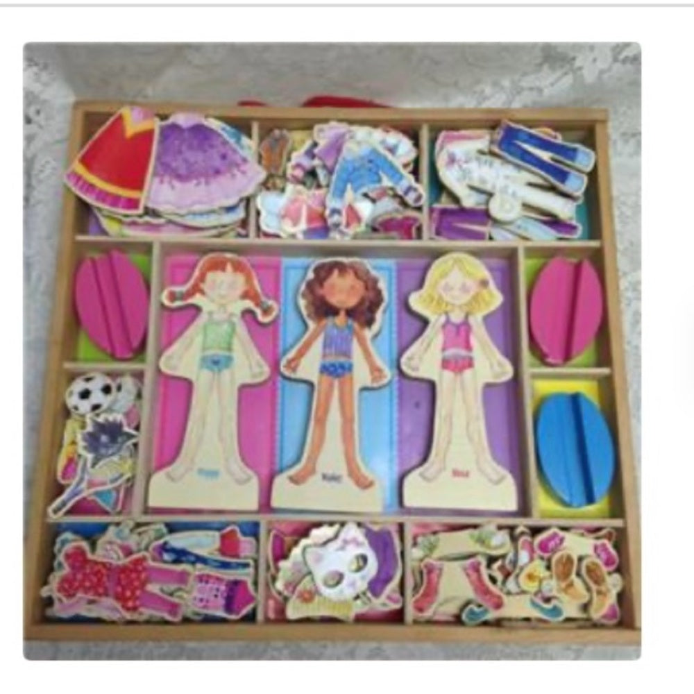 2008 Shure Magnetic Daisy Girls Doll Set-Dollhouse & Dress-up, About 130pcs