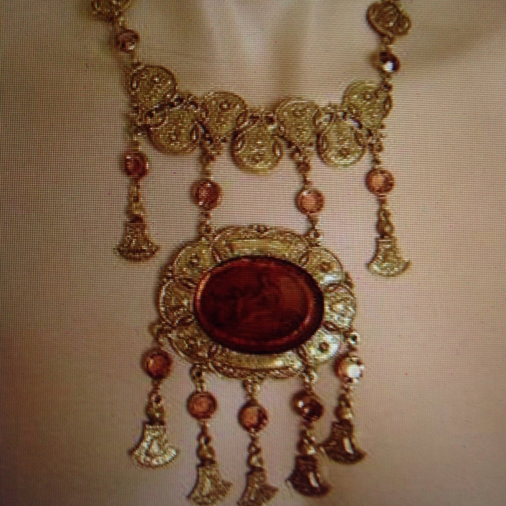 Art Nouveau, Intaglio on Amber Glass Pendant Neckl