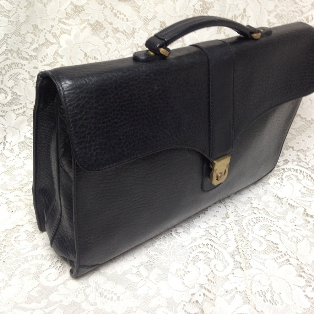 Authentic Burberrry Uni-sexBlack Leather Briefcase