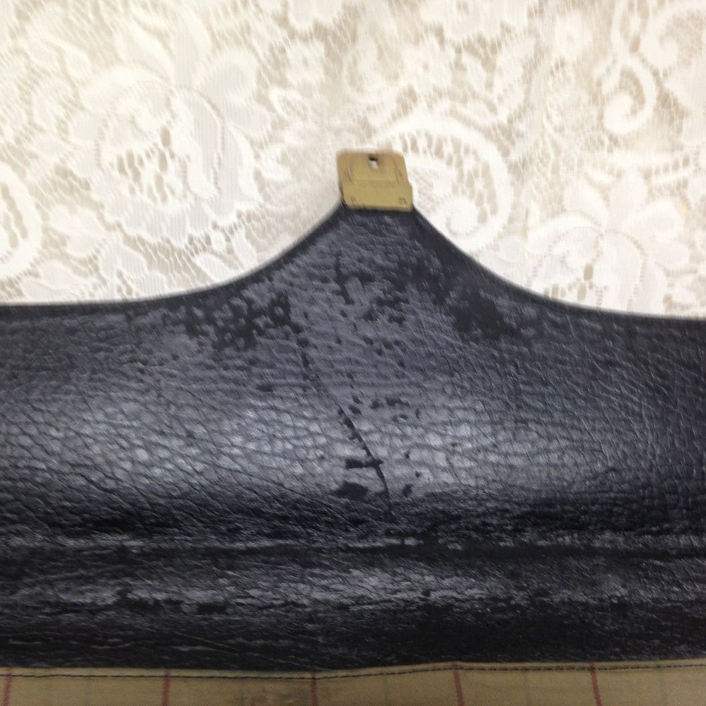 Authentic Burberrry Uni-sexBlack Leather Briefcase