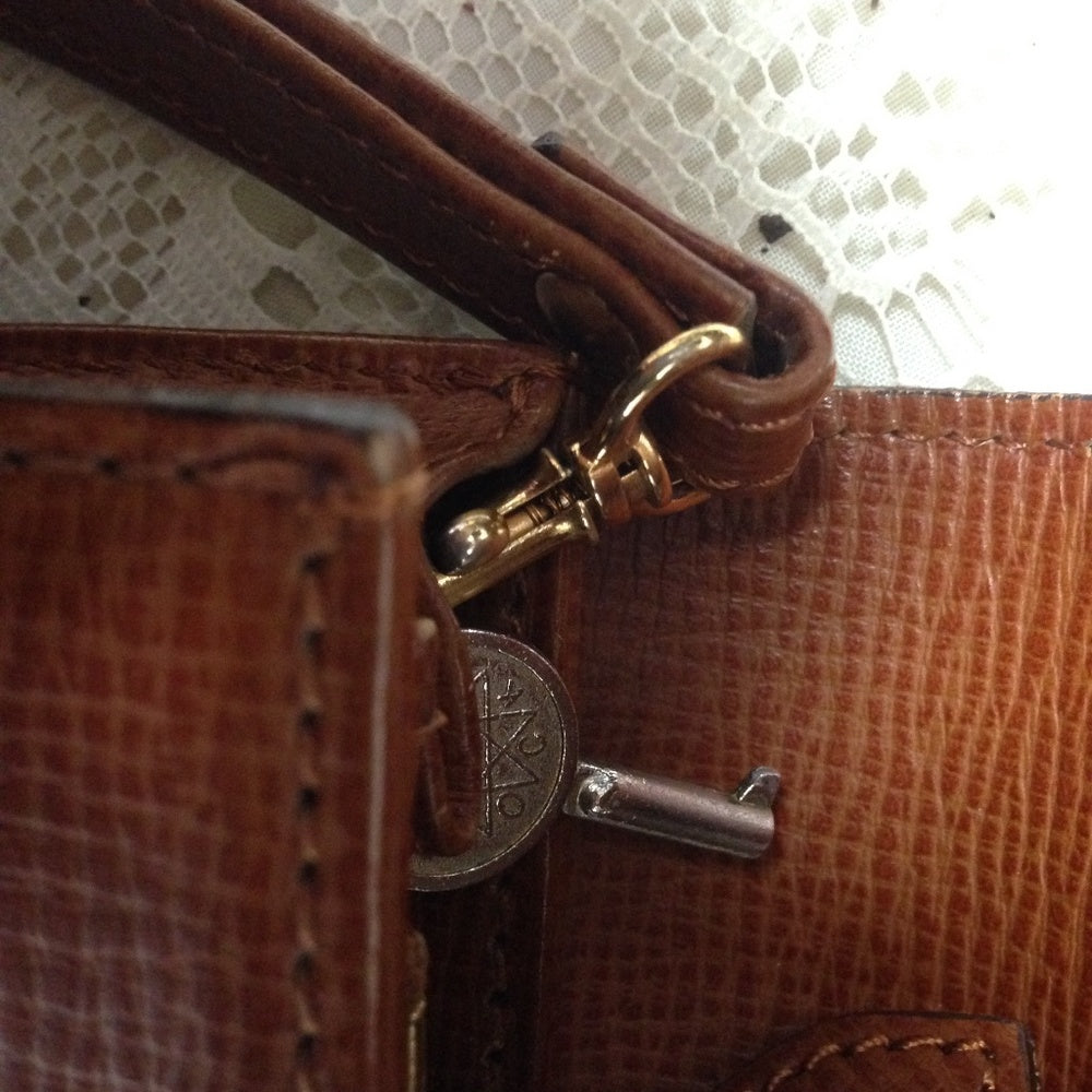 Burberrry Tan-Brown Leather Mens Wristlet With Key