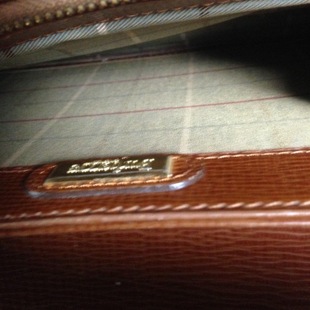 Burberrry Tan-Brown Leather Mens Wristlet With Key