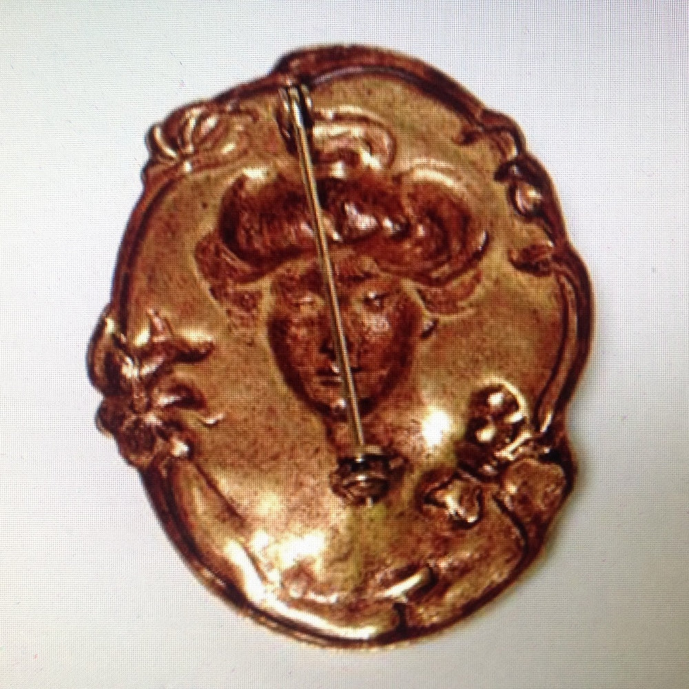 Vintage, 2in Art Nouveau Lady Cameo Brooch