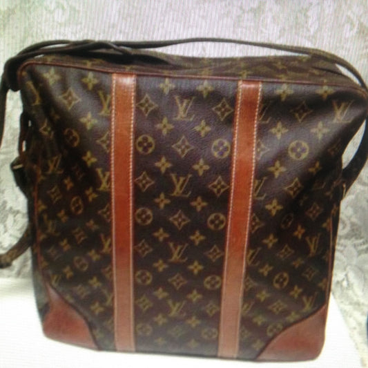 Louis Vuitton Brown Monogram Business Document Tra
