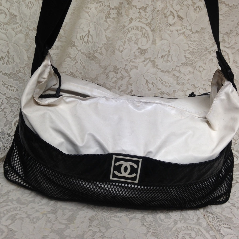 Chanel White-Black Large Weekend -Beach SBag-CB