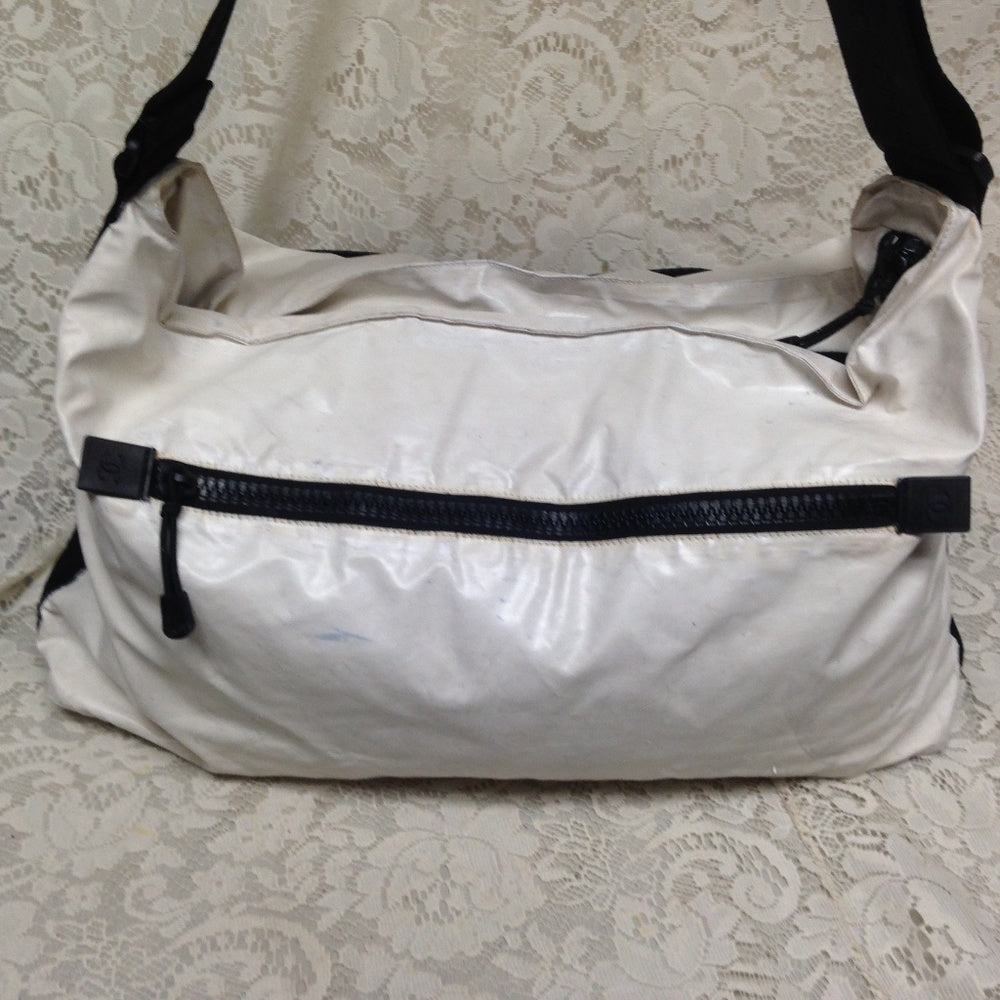Chanel White-Black Large Weekend -Beach SBag-CB