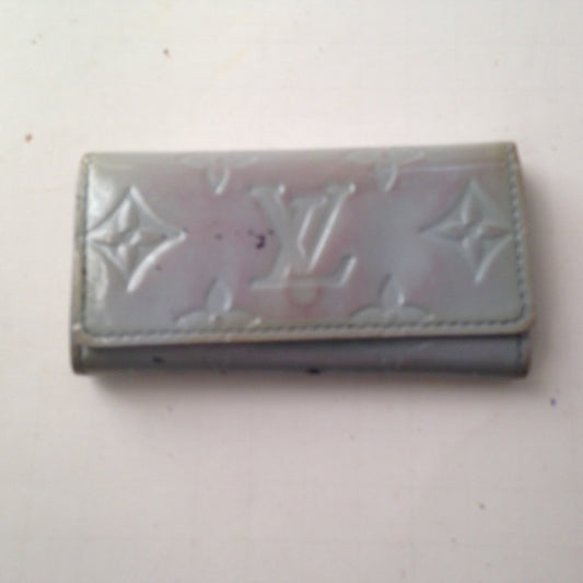 Louis Vuitton, Blue-Purple Vernis Mono 4-Hooks Key