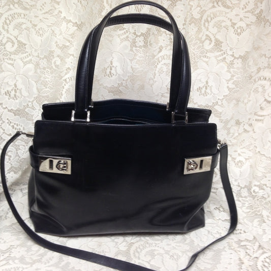 Ferragamo, 2-way Black Leather Handbag-Crossbody