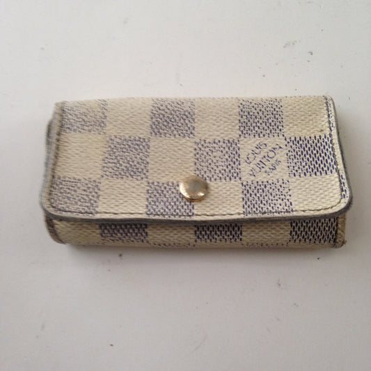 Louis Vuitton, Damier Azuzr 4-Hooks Key Case