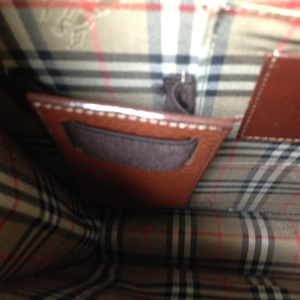 Authentic Burberrry, Brown Leather Large Briefcase