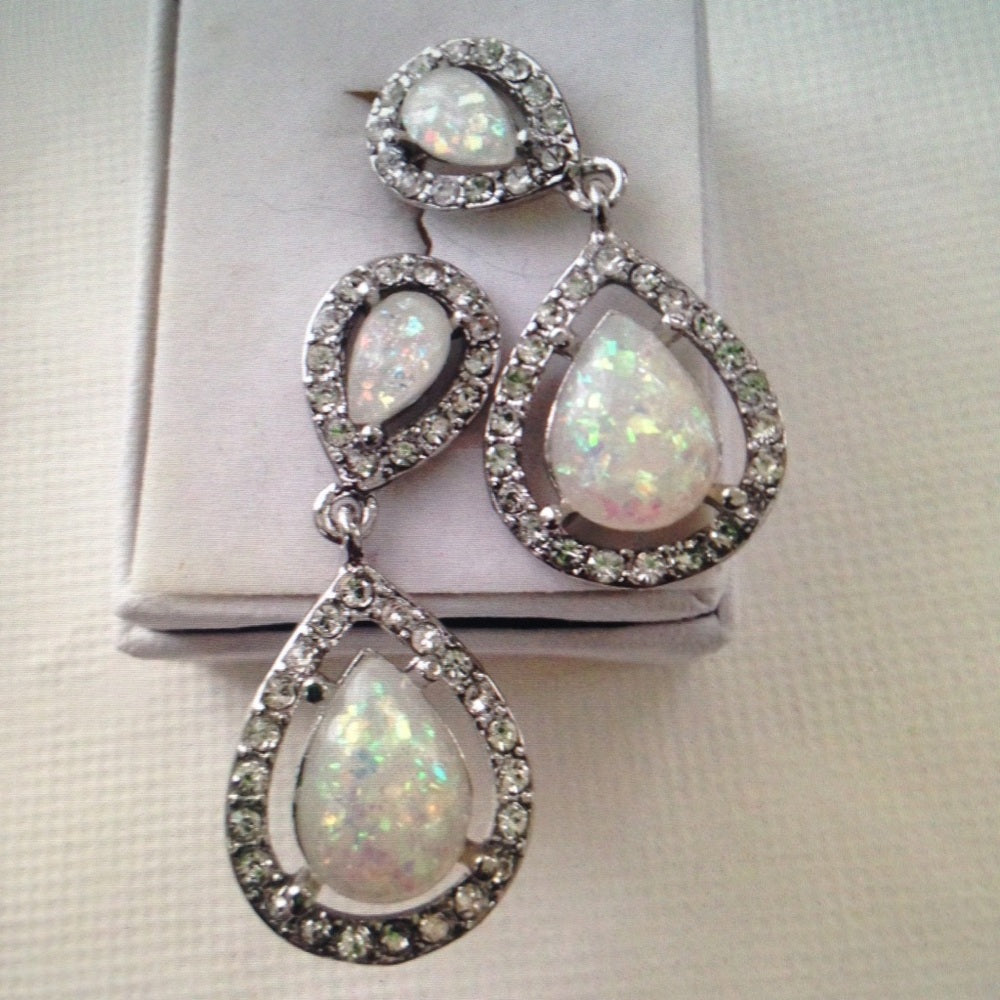 Opaline Chandelier Dangling Pierced Earrings