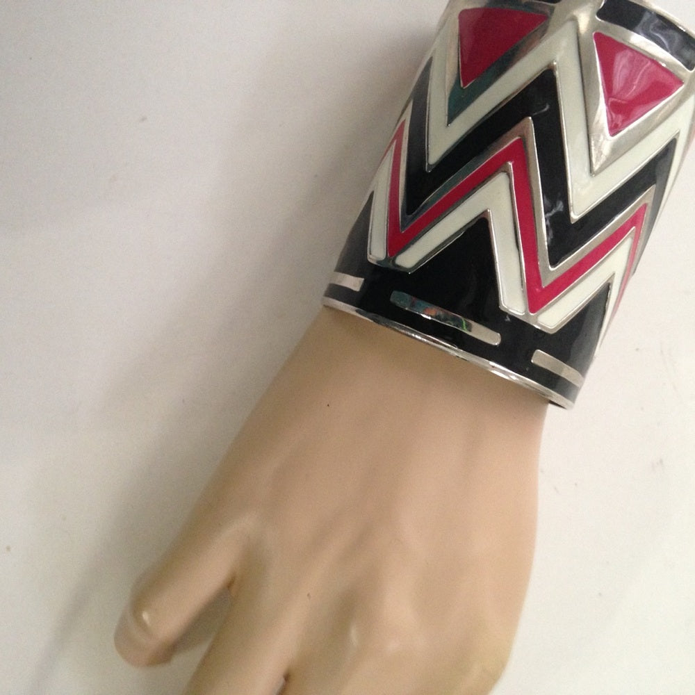 Vintage, Chunky, Stunning 3in W Cuff Bangle