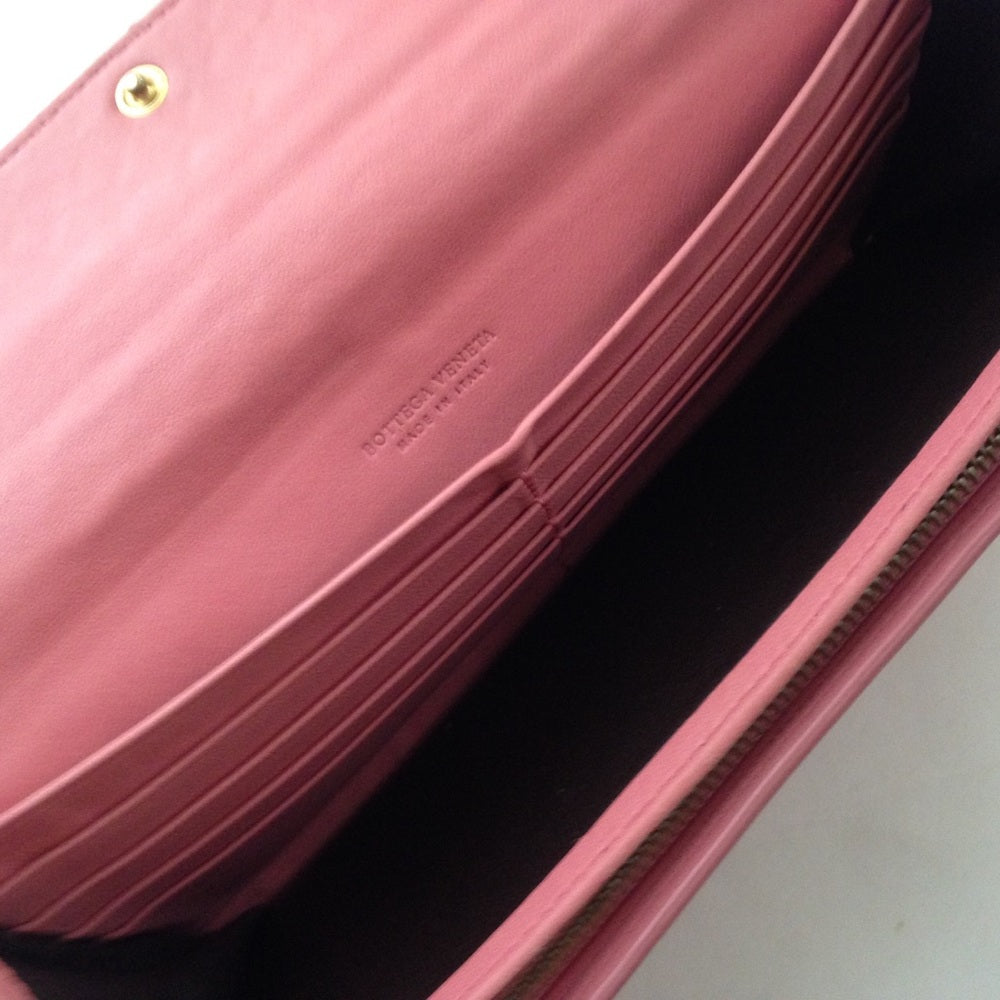 Authentic Bottega Veneta Pink Leather Bi-fold Wall