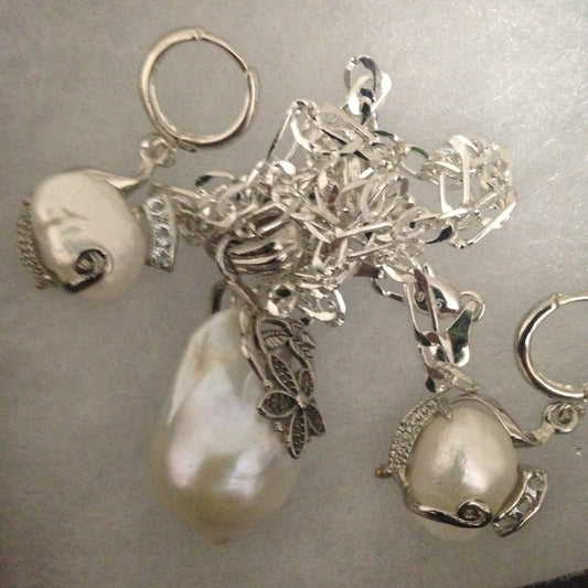 Genuine 1.25in Baroque Pearl Pendant n Earrings