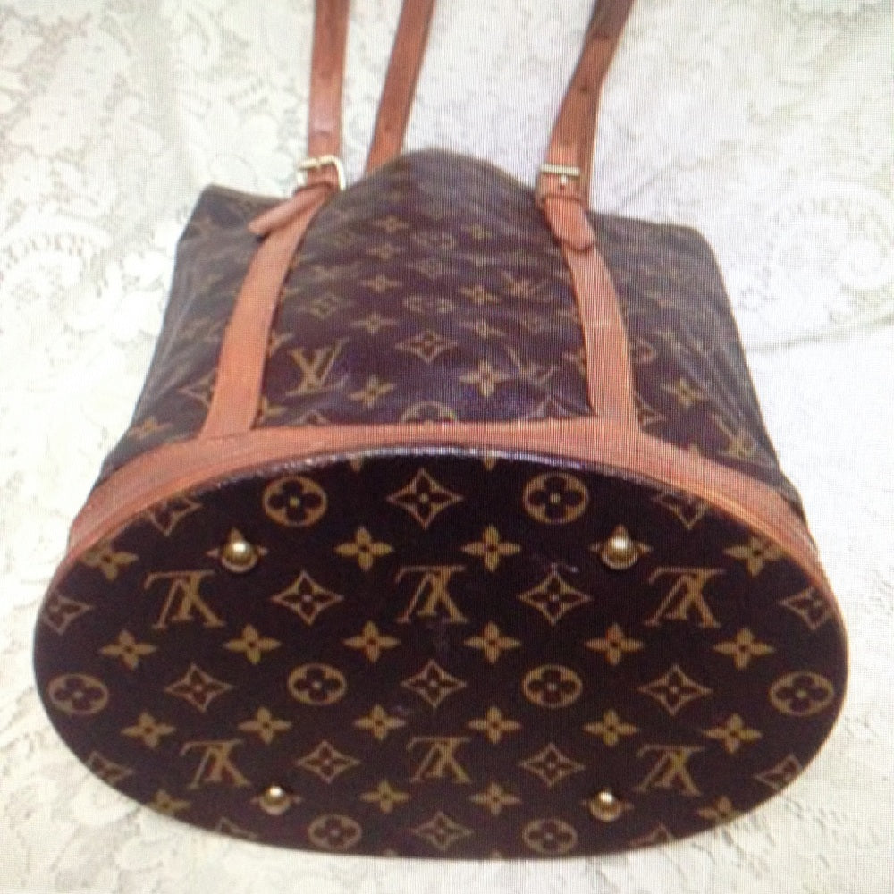 Authentic Louis Vuitton Brown Mono GM Bucket  SBag