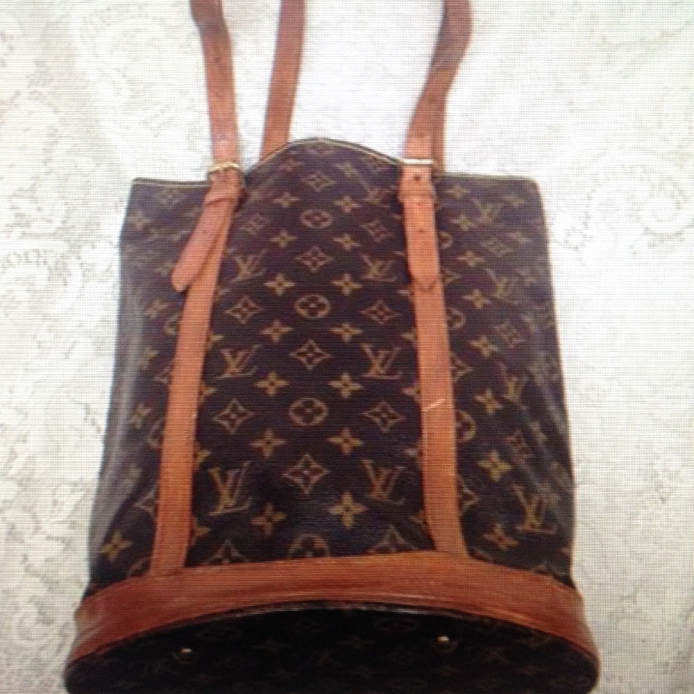 Authentic Louis Vuitton Brown Mono GM Bucket  SBag