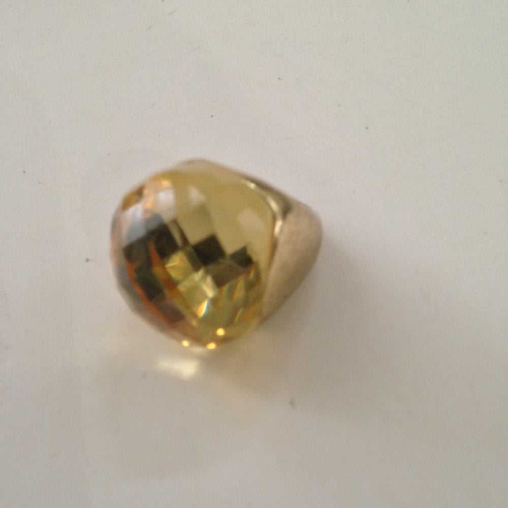 Vintage, 2pc Lot Floral Glass and Yellow Ring