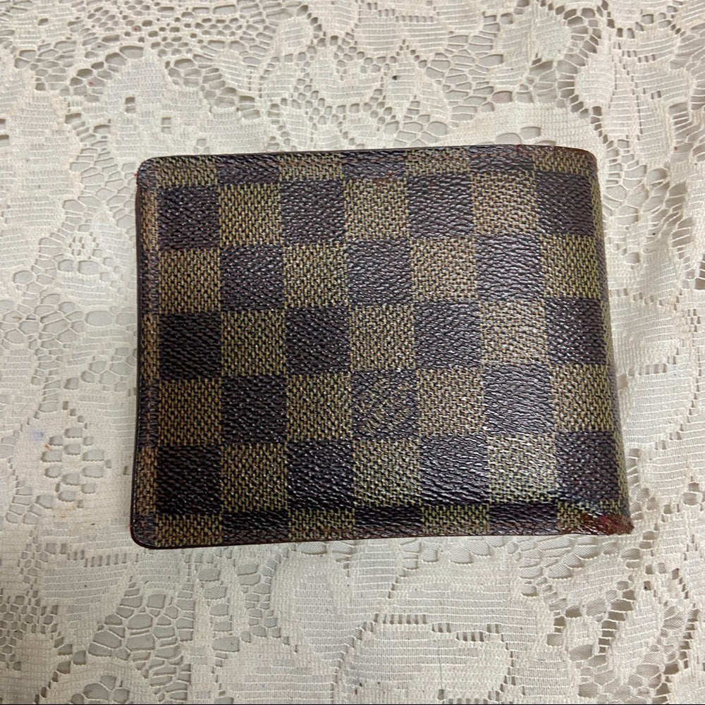Louis Vuitton Damier Ebene Mens ID-Credit Card Wallet 5in x 4in