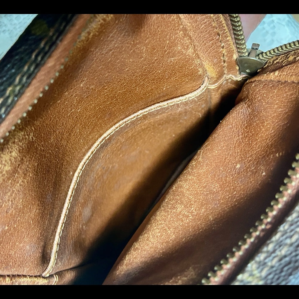 Rare, Vintage Louis Vuitton Mono Amazon PM Unisex Crossbody 7in x 5in x 3in