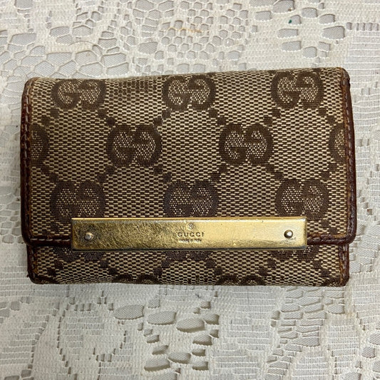 Gucci Brown Mono 4-Hooks Key Case 3.5in x 2.5in