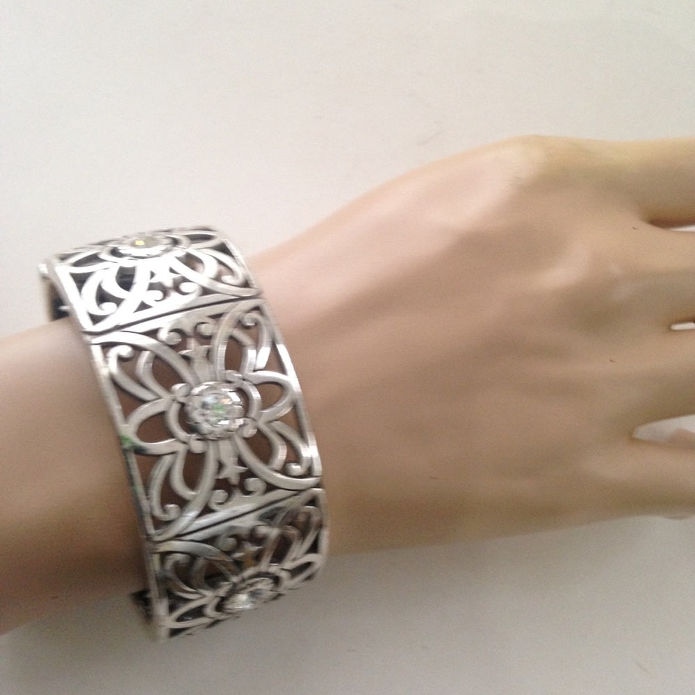 Vintage, Chunky, Stunning 2inW Silver Tone Reticulated Cuff Bangle