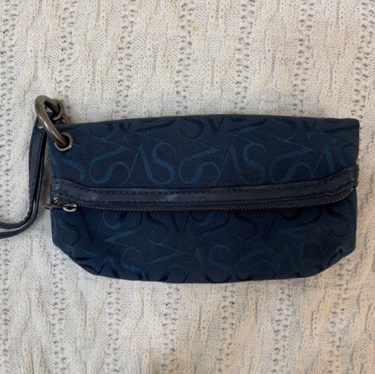 Simply Vera Vera Wang, Blue Wristlet