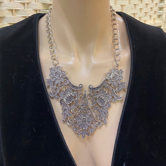 Silver Lace Filigree Floral Necklace
