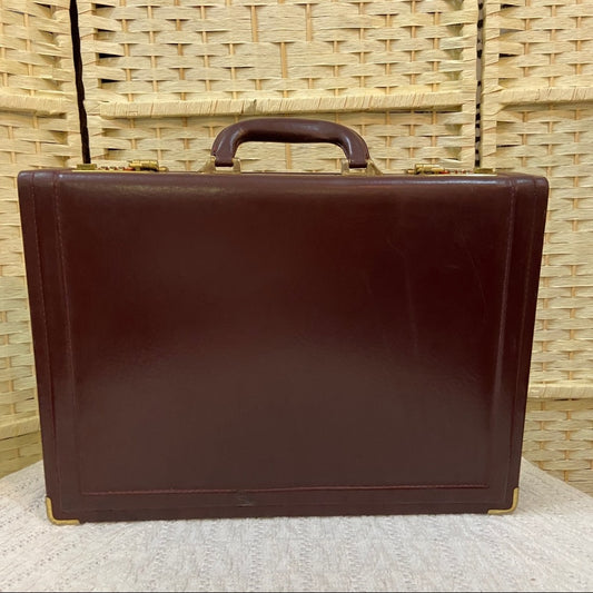 Vintage Airway Burgundy Leather Briefcase with Coded Lock 18in x 13in x 3in