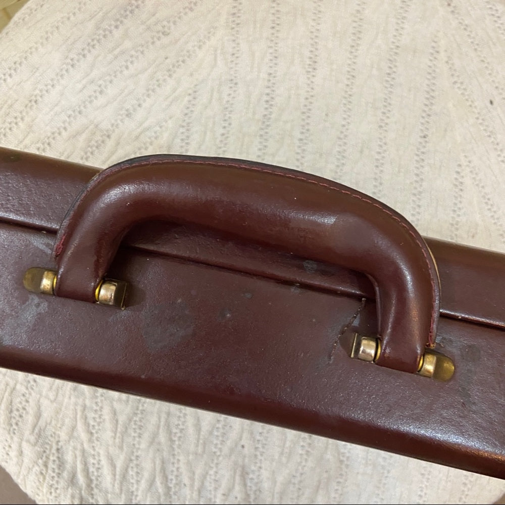 Vintage Airway Burgundy Leather Briefcase with Coded Lock 18in x 13in x 3in