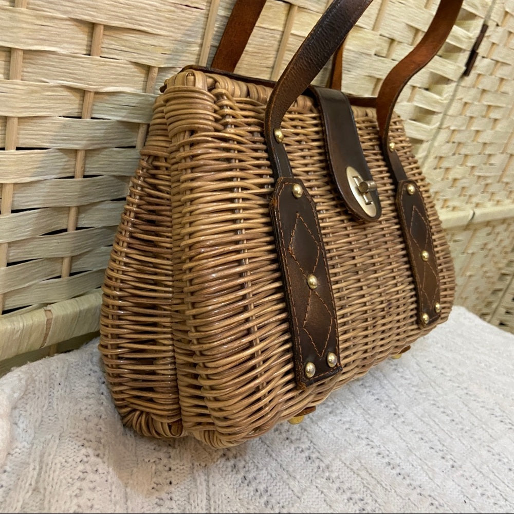 Vintage, Brown Wicker Style Handbag 10.5in x 7in x 3.5in