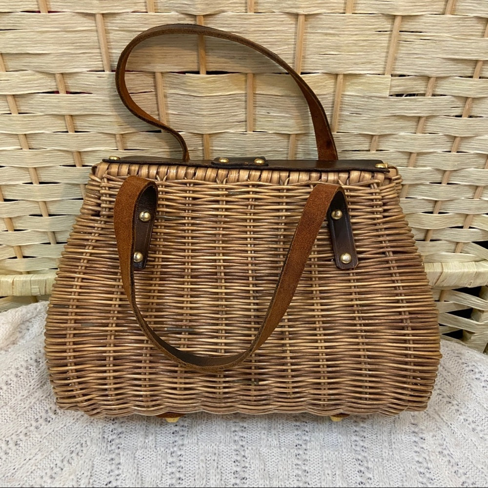 Vintage, Brown Wicker Style Handbag 10.5in x 7in x 3.5in