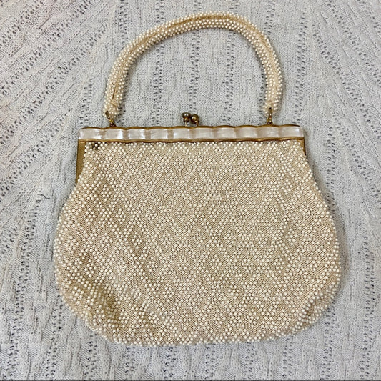 Vintage, White Beaded Handbag with Mother of Pearl Clasp