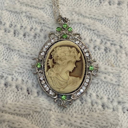 Vintage Style Beige Cameo Pendant Necklace with Green Rhinestones