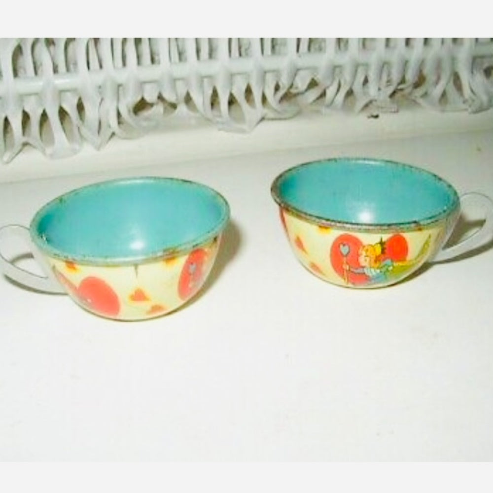 1942, Ohio Art, BK Benjamin, #81 Queen of Hearts 7-pc Child’s Tin Tea Set