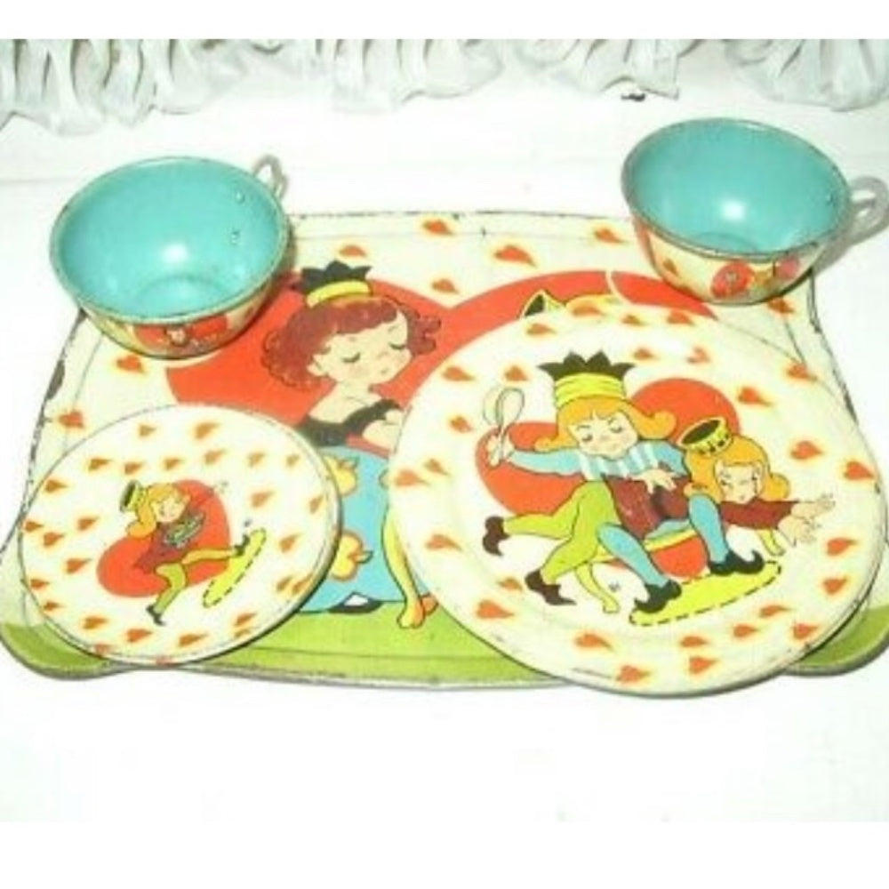 1942, Ohio Art, BK Benjamin, #81 Queen of Hearts 7-pc Child’s Tin Tea Set