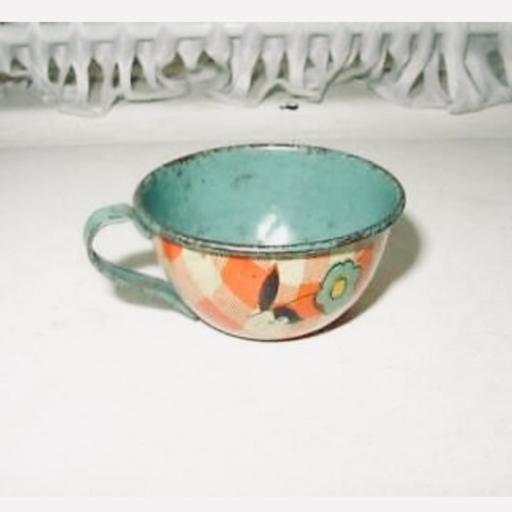 Rare,  1930s Ohio Art, FB Peat’s Humpty Dumpty  9-pc Childs Tin Tea Set