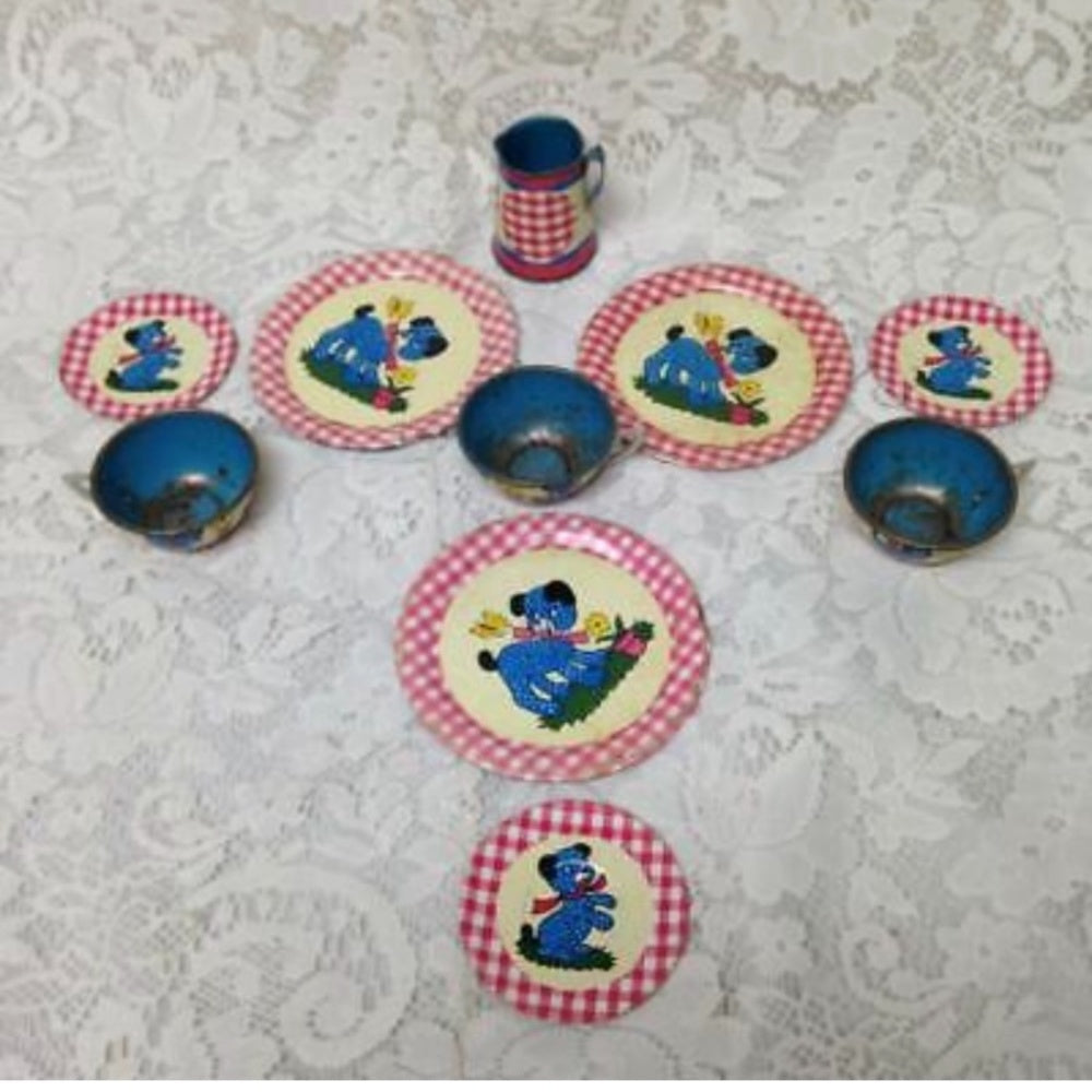 1940-50s Ohio Art, Red Plaid 10-pc Child’s Tin Tea Set