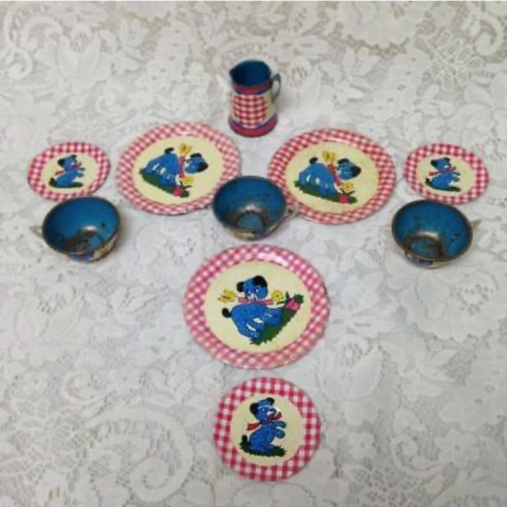 1940-50s Ohio Art, Red Plaid 10-pc Child’s Tin Tea Set