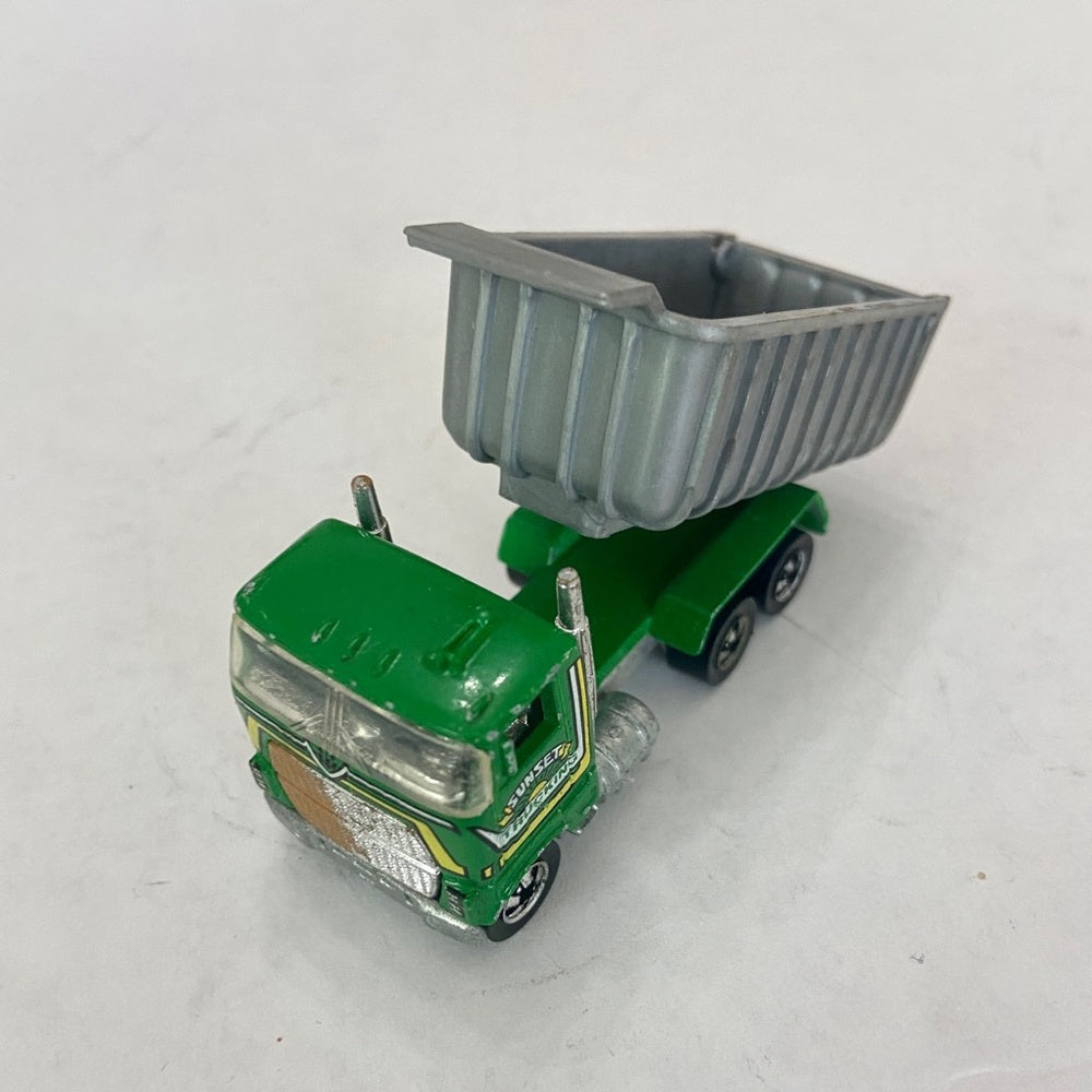 Vintage Hotwheels-Mattel Inc. 1982 Ford dump truck