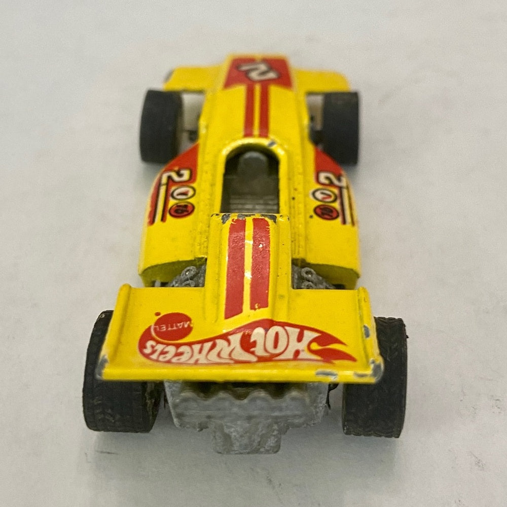 Vintage Hotwheels-Mattel Inc. 1985 yellow race car