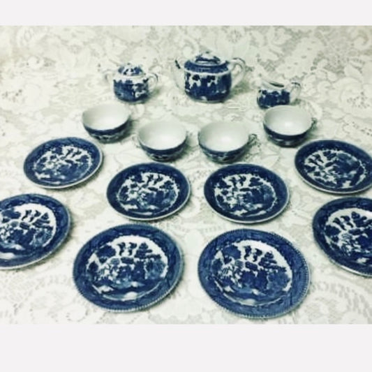 1950s, Japan Blue Willow, 17-pc Large Size, Childs Tea Set