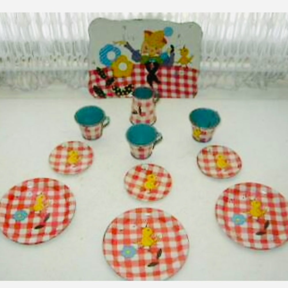 Rare,  1930s Ohio Art, FB Peat’s Humpty Dumpty  11-pc Childs Tin Tea Set