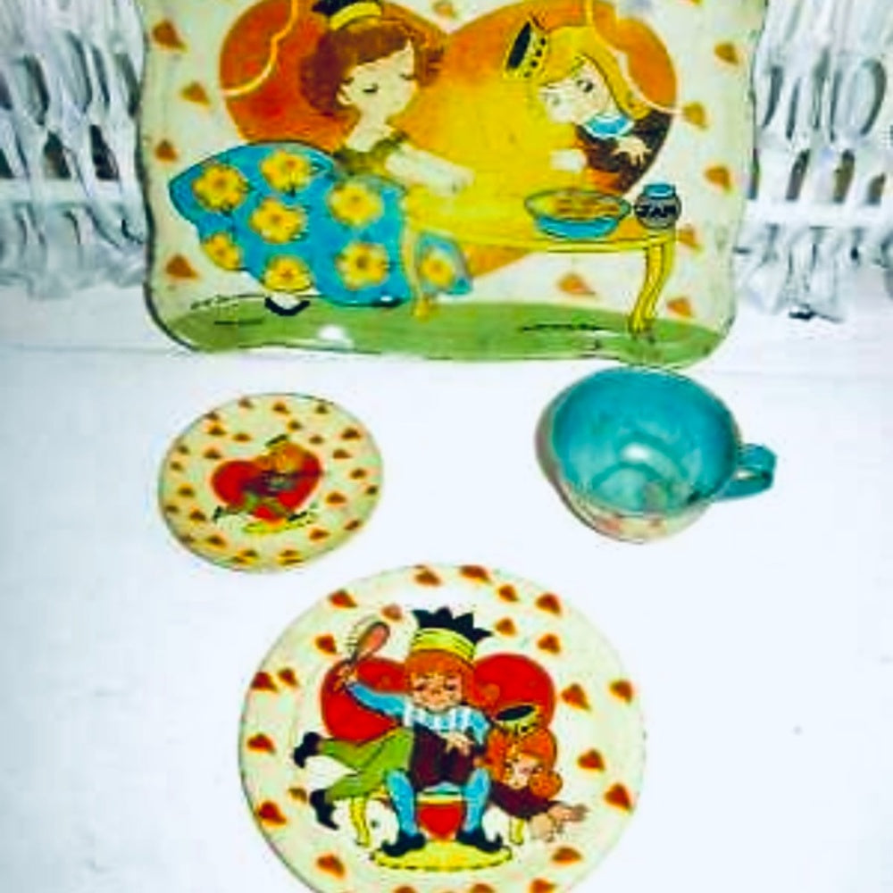 1942, Ohio Art, BK Benjamin, #81 Queen of Hearts 4-pc Child’s Tin Tea Set
