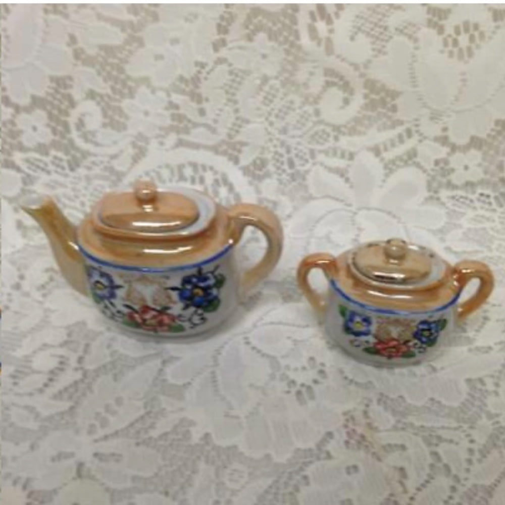 Vintage, Lusterware, 20pc Child's Tea Dinner Set for 4 with Orig. Box