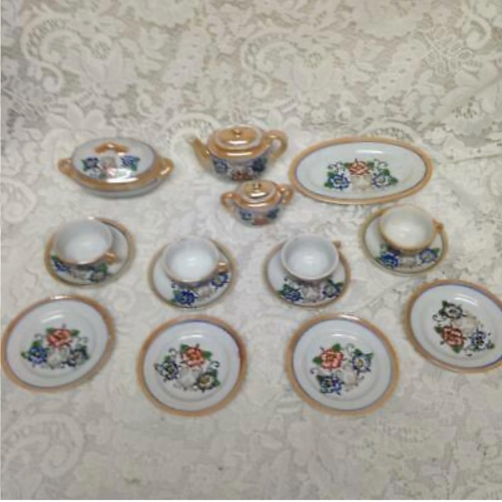 Vintage, Lusterware, 20pc Child's Tea Dinner Set for 4 with Orig. Box