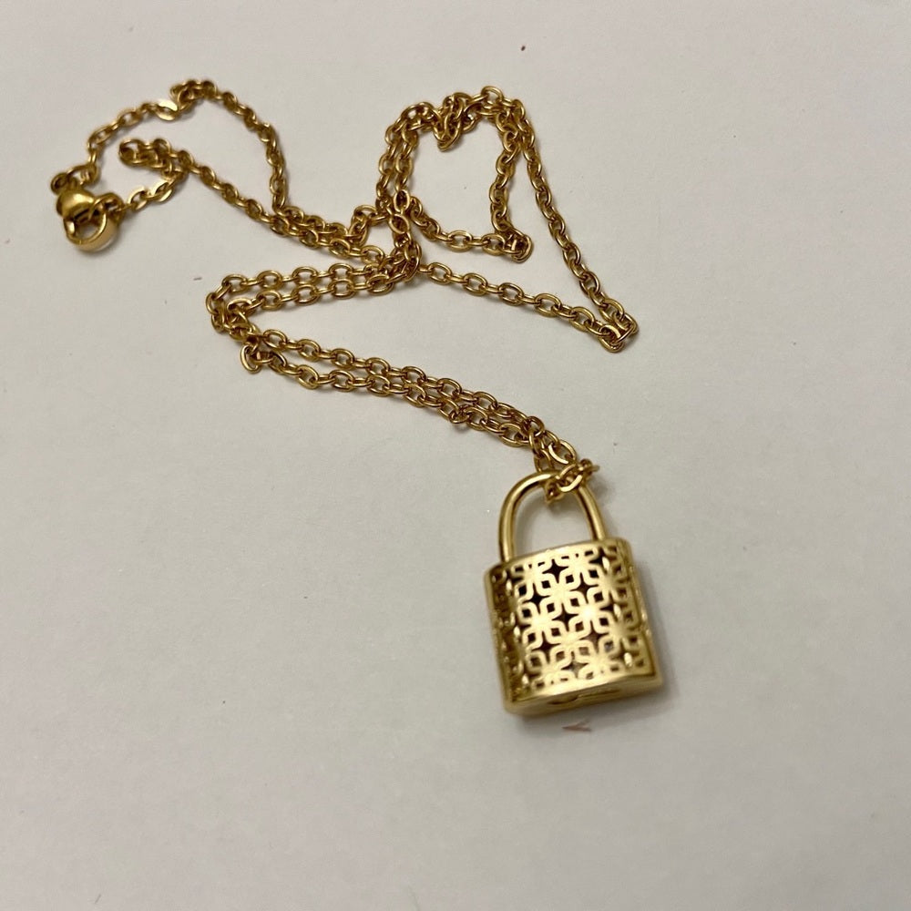 Gold Tone Elegant Padlock Charm with 18in Chain Necklace